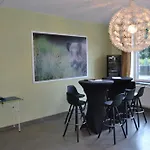 House With Sauna Near Center - 200 M² *