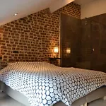House With Sauna Near Center - 200 M²