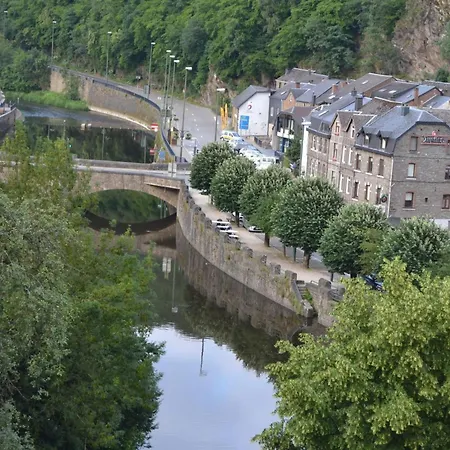 House With Sauna Near Center - 200 M² Ferienhaus