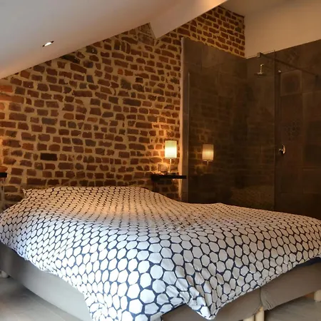 House With Sauna Near Center - 200 M²