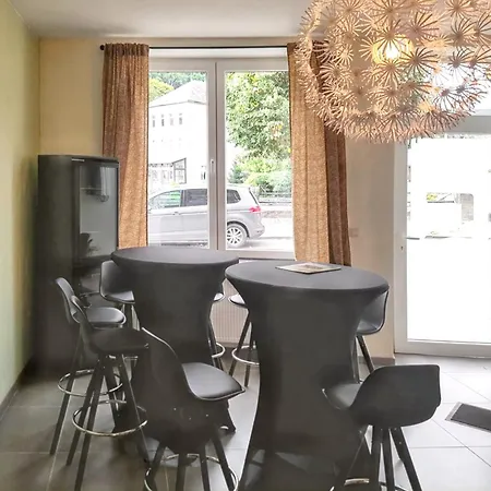 House With Sauna Near Center - 200 M² *