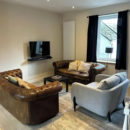 Ferienhaus House With Sauna Near Center - 200 M²