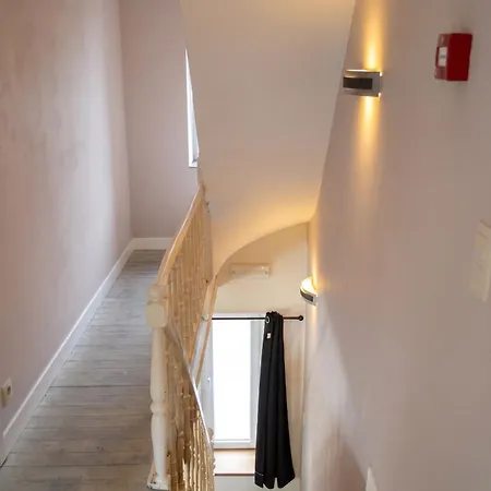 House With Sauna Near Center - 200 M²