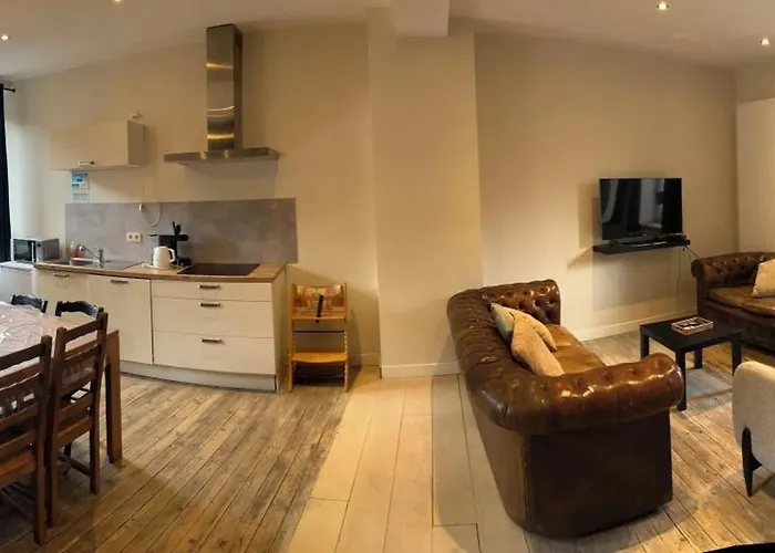 House With Sauna Near Center - 200 M² *