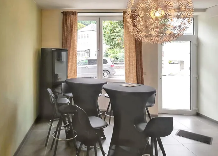 House With Sauna Near Center - 200 M² *