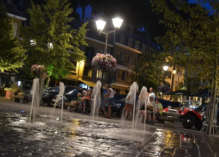 House With Sauna Near Center - 200 M² Semesterbostad La-Roche-en-Ardenne