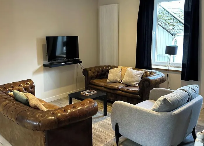 Vakantiehuis House With Sauna Near Center - 200 M²