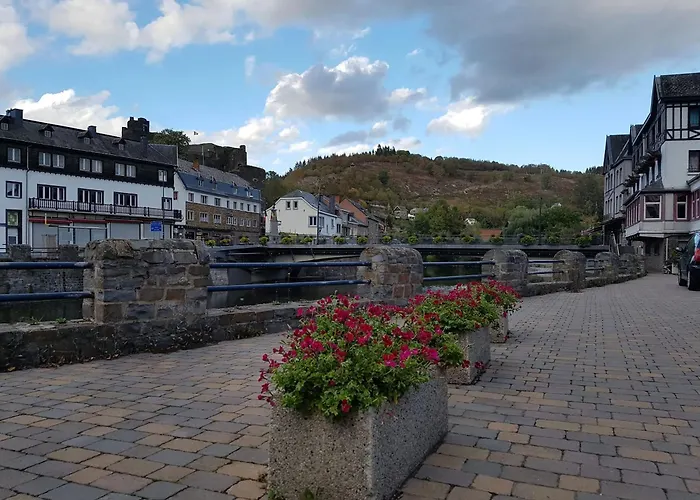 House With Sauna Near Center - 200 M² *